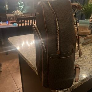 Michael kors back pack